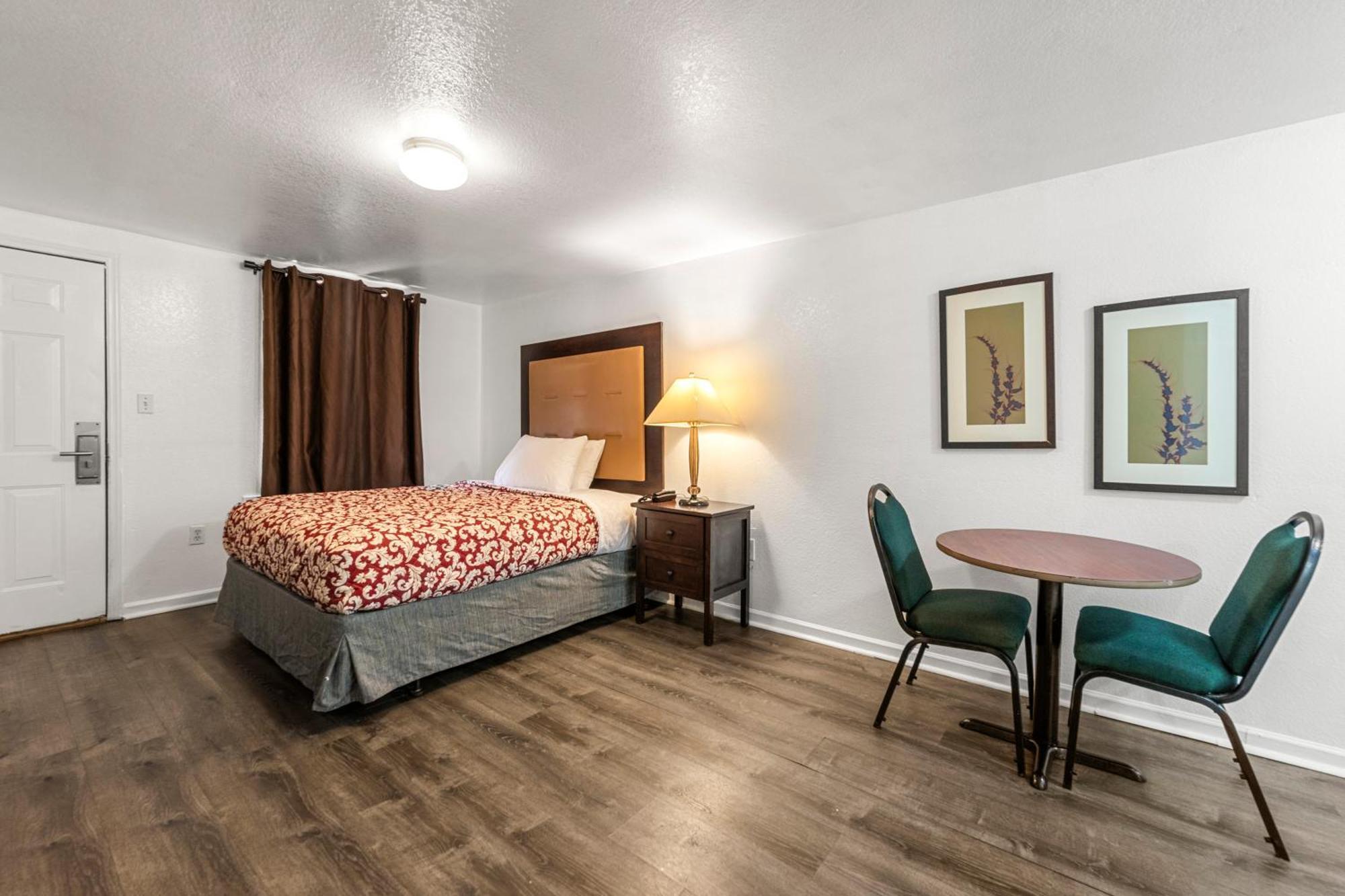 Extended Stay Studios Montgomery Bagian luar foto