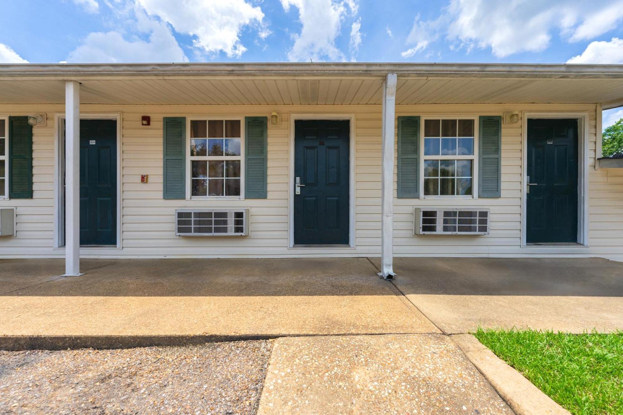 Extended Stay Studios Montgomery Bagian luar foto